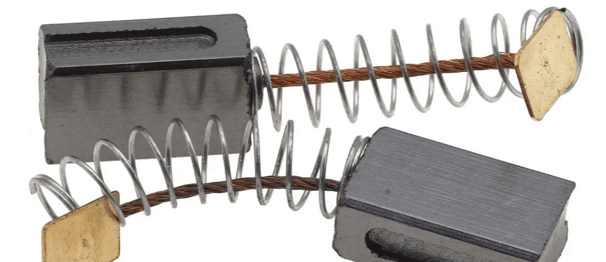 Щет-129 щітки 7х11х17 пружина 2 прорізи пластина