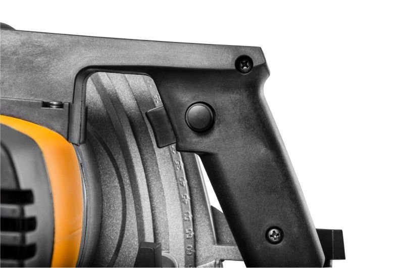 Пила циркулярна Mächtz MCS-2450